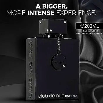 Un flacone elegante e moderno di Armaf Club de Nuit Intense Eau de Toilette per uomo, caratterizzato da un design blu scuro sfumato con accenti argentati e un tappo magnetico.